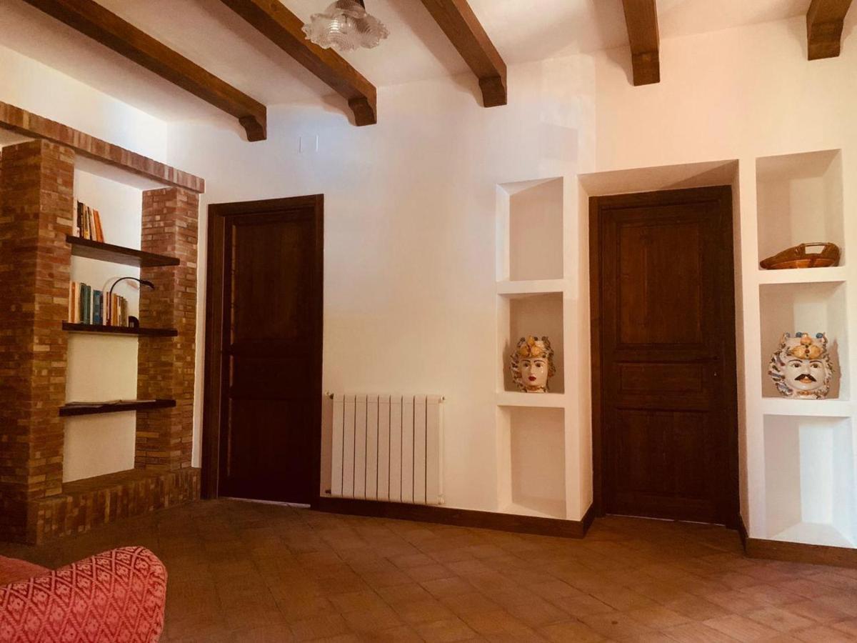 Villa Le Gemelle Dell'Alcantara Motta Camastra Buitenkant foto